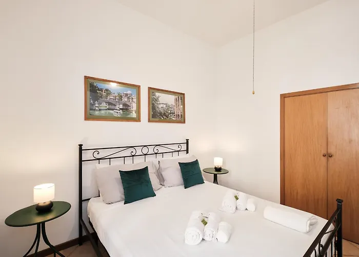 Colosseum 3 & 4 Bathrooms With Garden * Roma